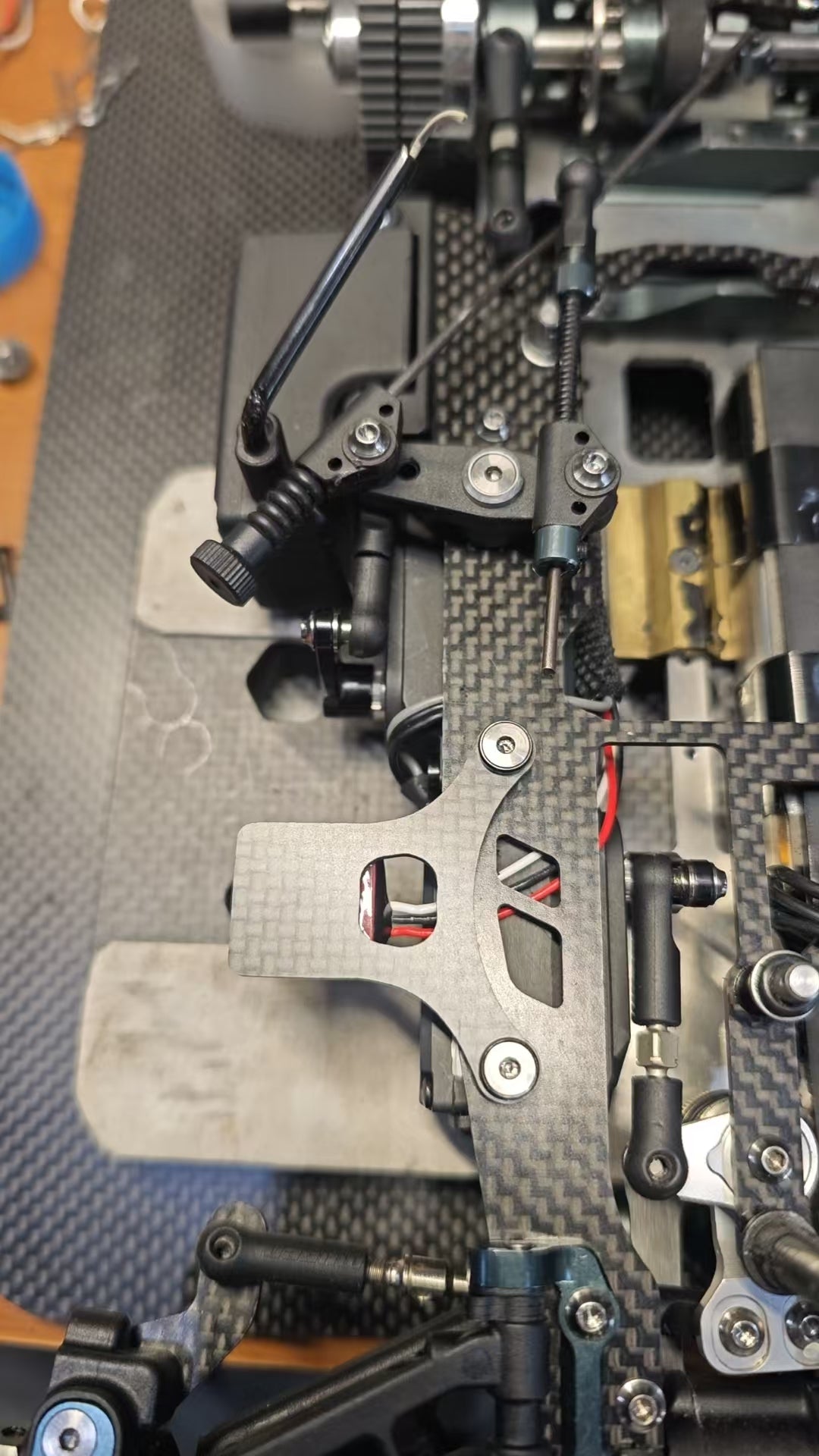 Takashima D-13 Mugen MTX-7R Carbon AMB plate